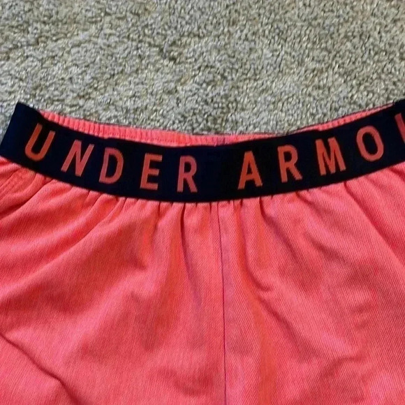 Under armour running shirts xs - Picture 3 of 5